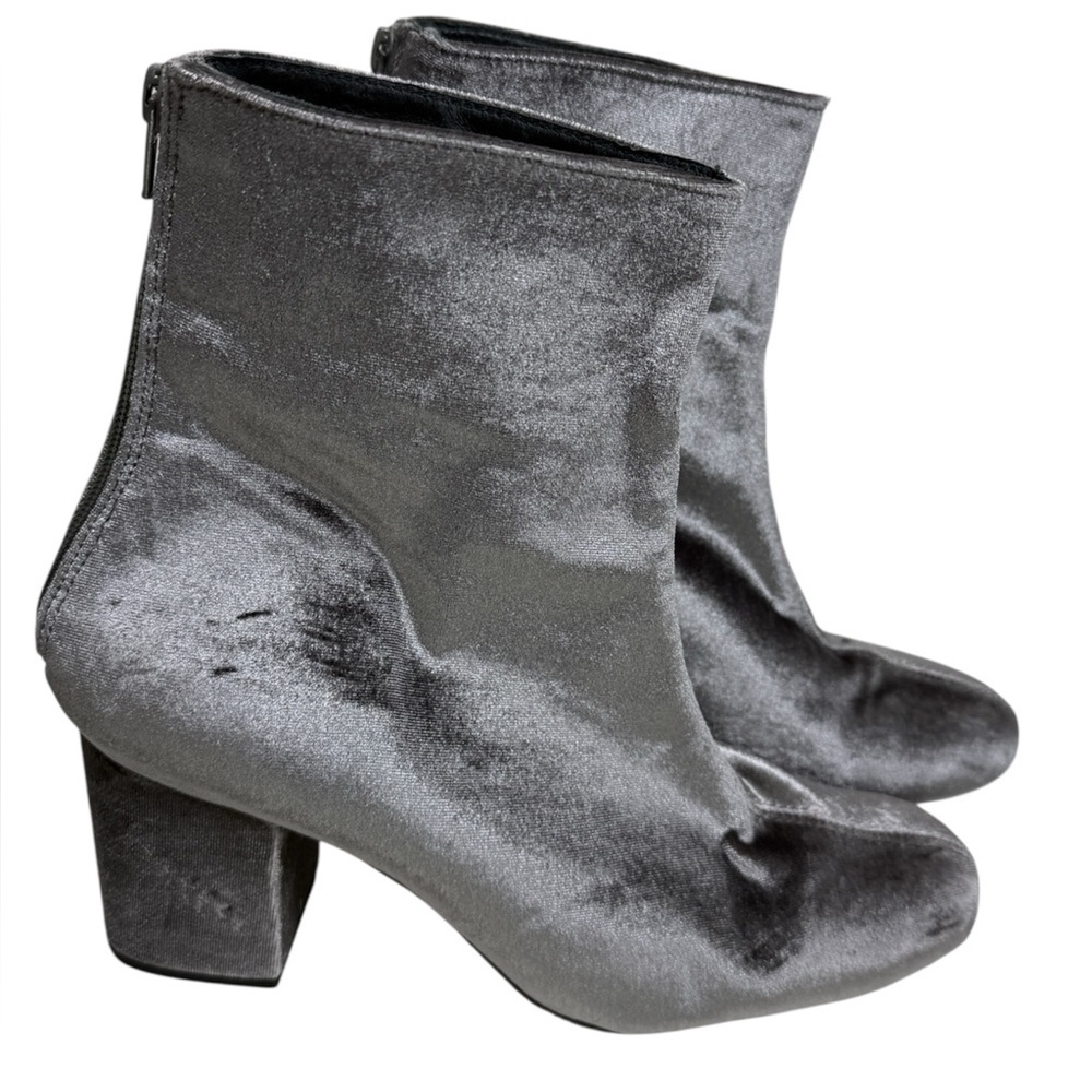 Free People Cecile Ankle Boot in Silver Grey Velvet Sz 9.5